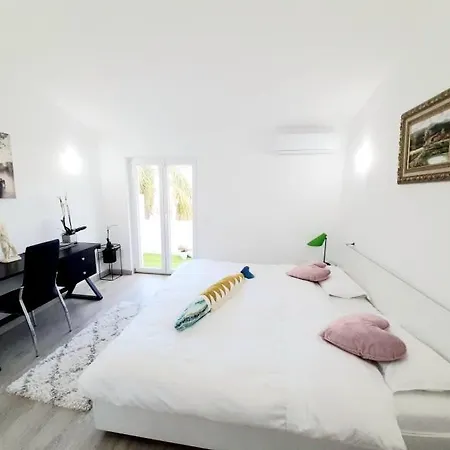 Tatil Evi Local 